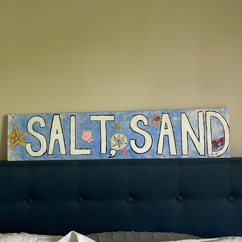 Decorative sign for bedroom! Can easily be hung with command Velcro strips!